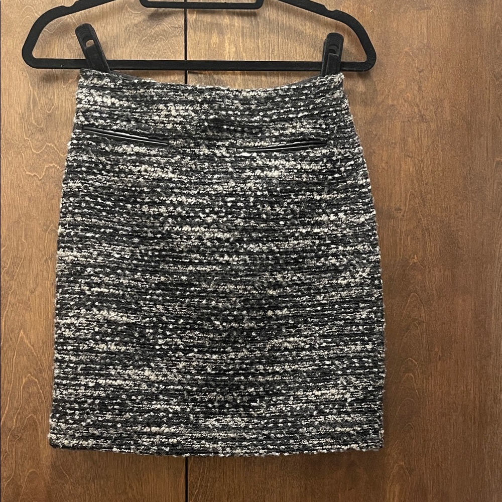 Ann Taylor Black and Gray Tweed Skirt